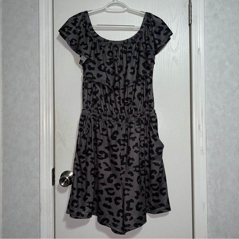 Women’s one piece Romper with pockets